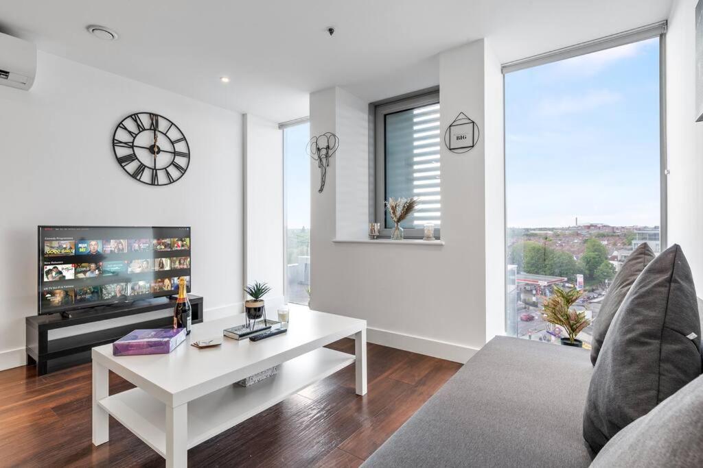 New Apartment 20 Mins From Waterloo London Bp36 Dış mekan fotoğraf